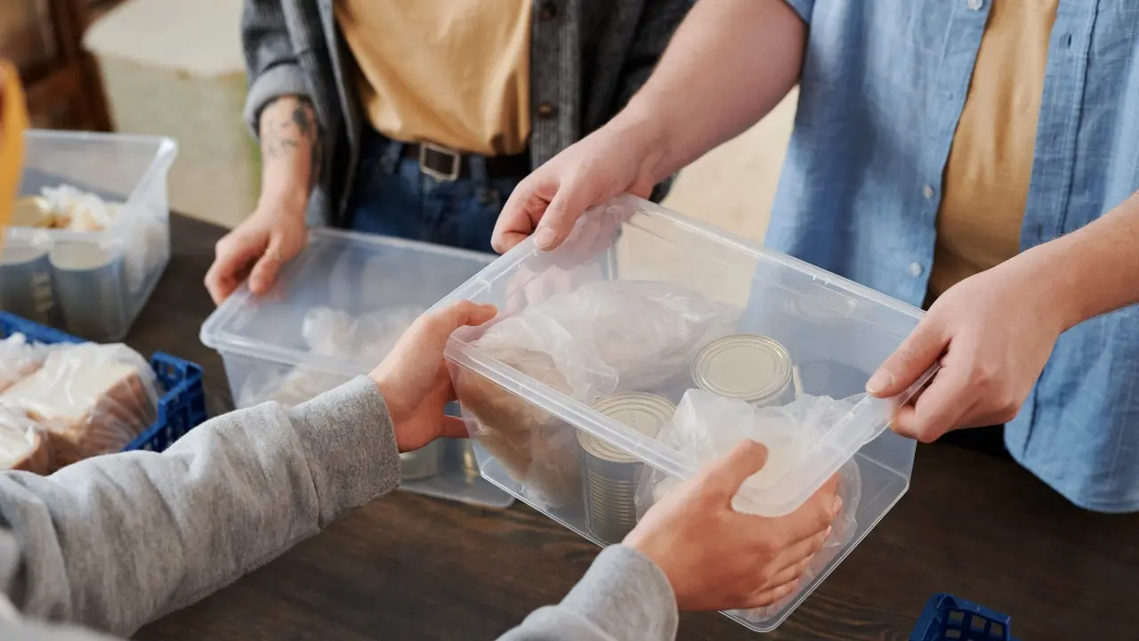 Practical Ways to Practice Charity